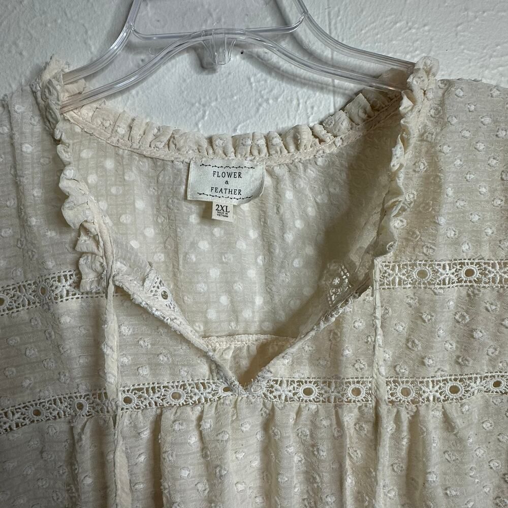 Flower & Feather Woman's 2X Tan & White Swiss Dot Short Ruffled Sleeve Blouse - Picture 6 of 11